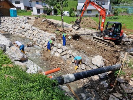 Sanacijska obnova vodotokov in hudournikov po poplavah (1)